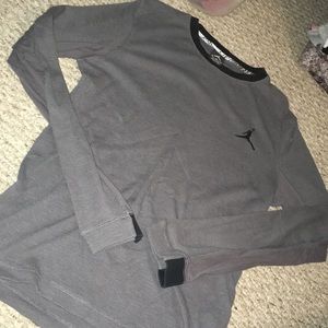 men’s medium long sleeve jordan top